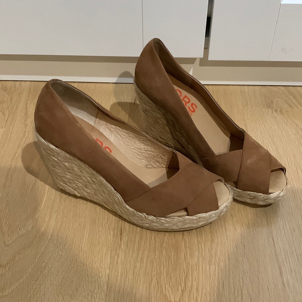 KORS Michael Kors tan wedge espadrilles